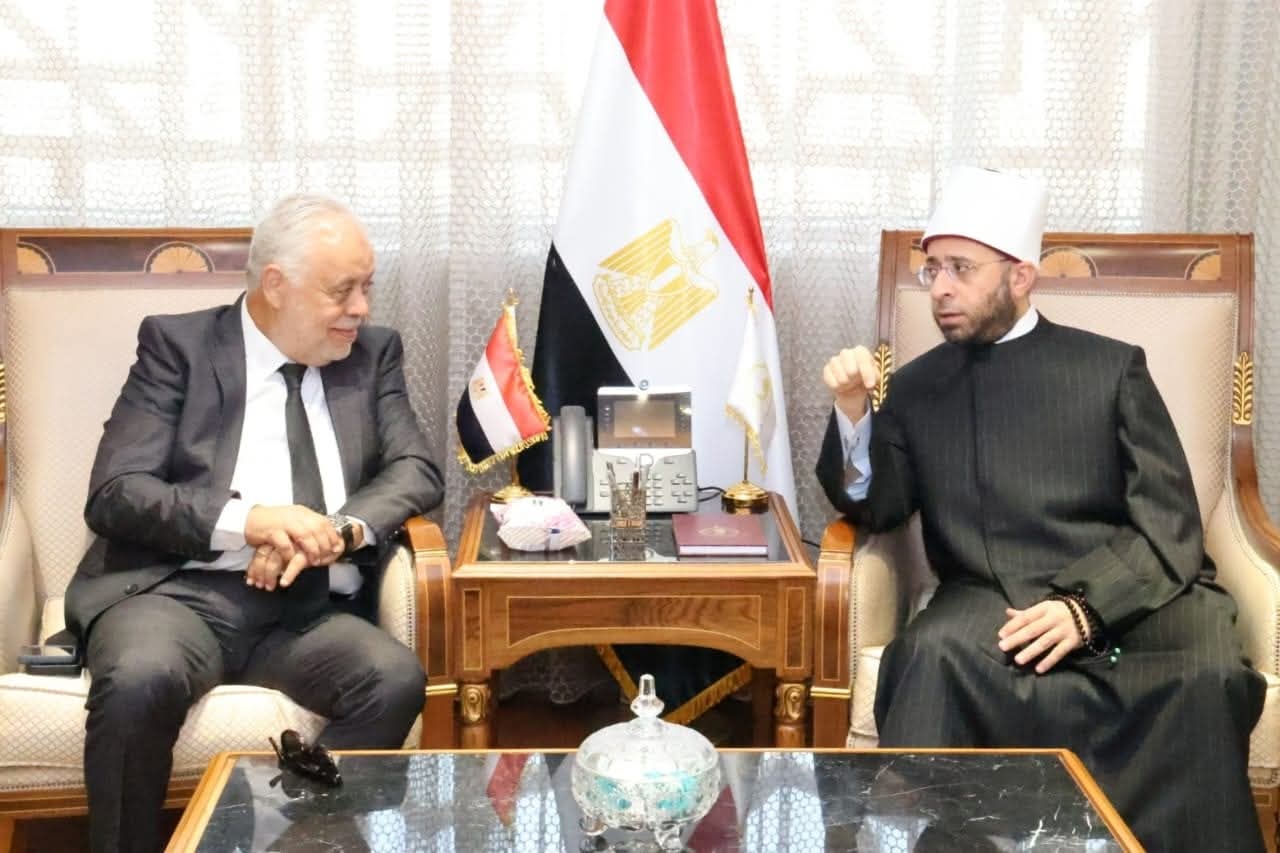 أشرف ذكي بعد لقاء وزير الأوقاف: ضرورة أن تحتل الأعمال الدينية والتاريخية الشاشة مرة أخرى